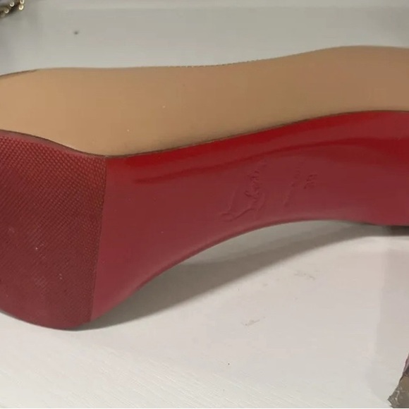 Christian Louboutin Very Prive Patent Red Sole Pump Nude Great Condition - Picture 4 of 4